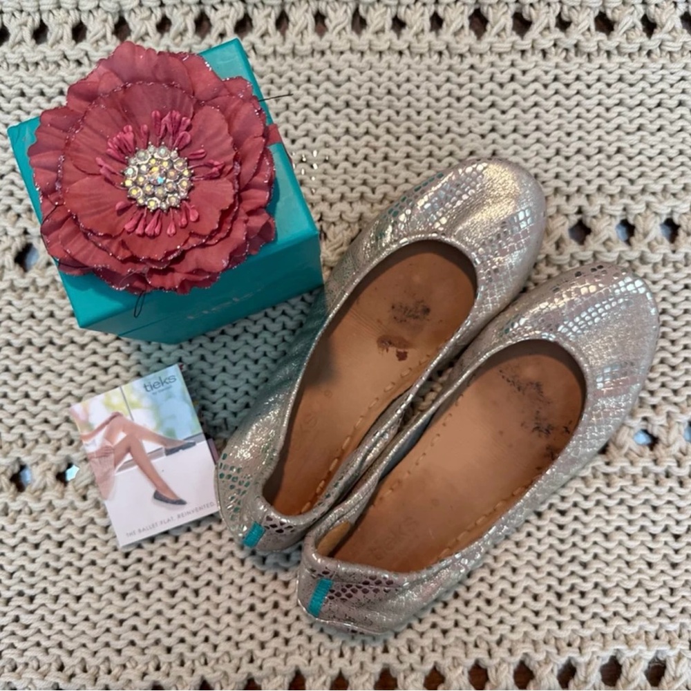 Tieks Women’s Metallic Flats in Romantic Blush